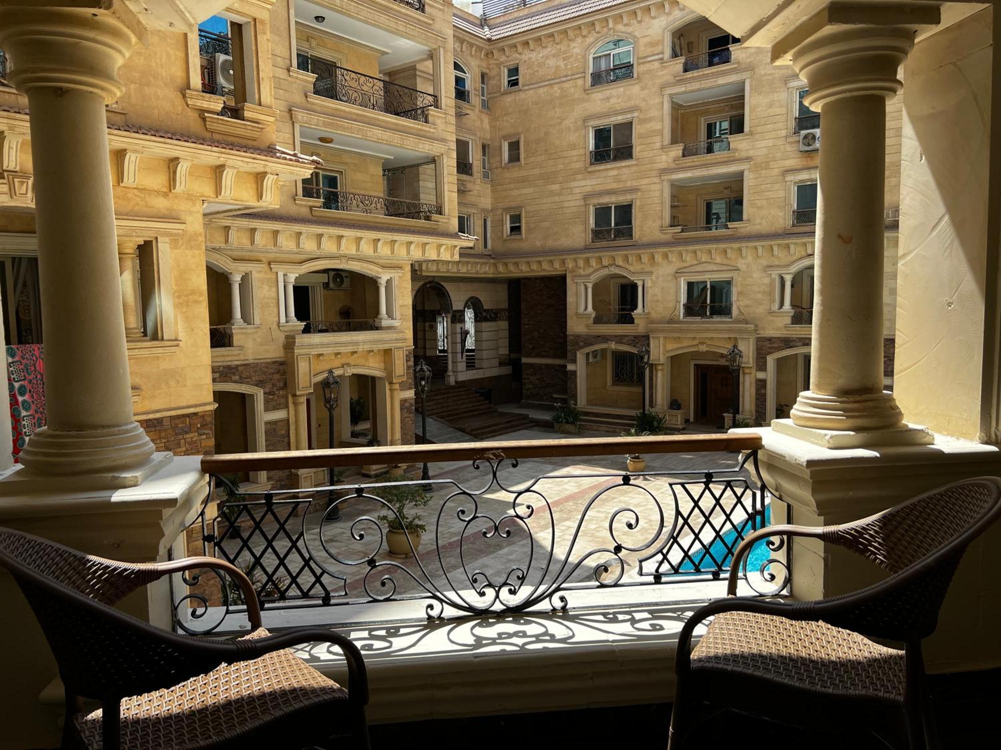 Onyx Pyramids Boutique Hotel Al Kawm al Akhdar エクステリア 写真