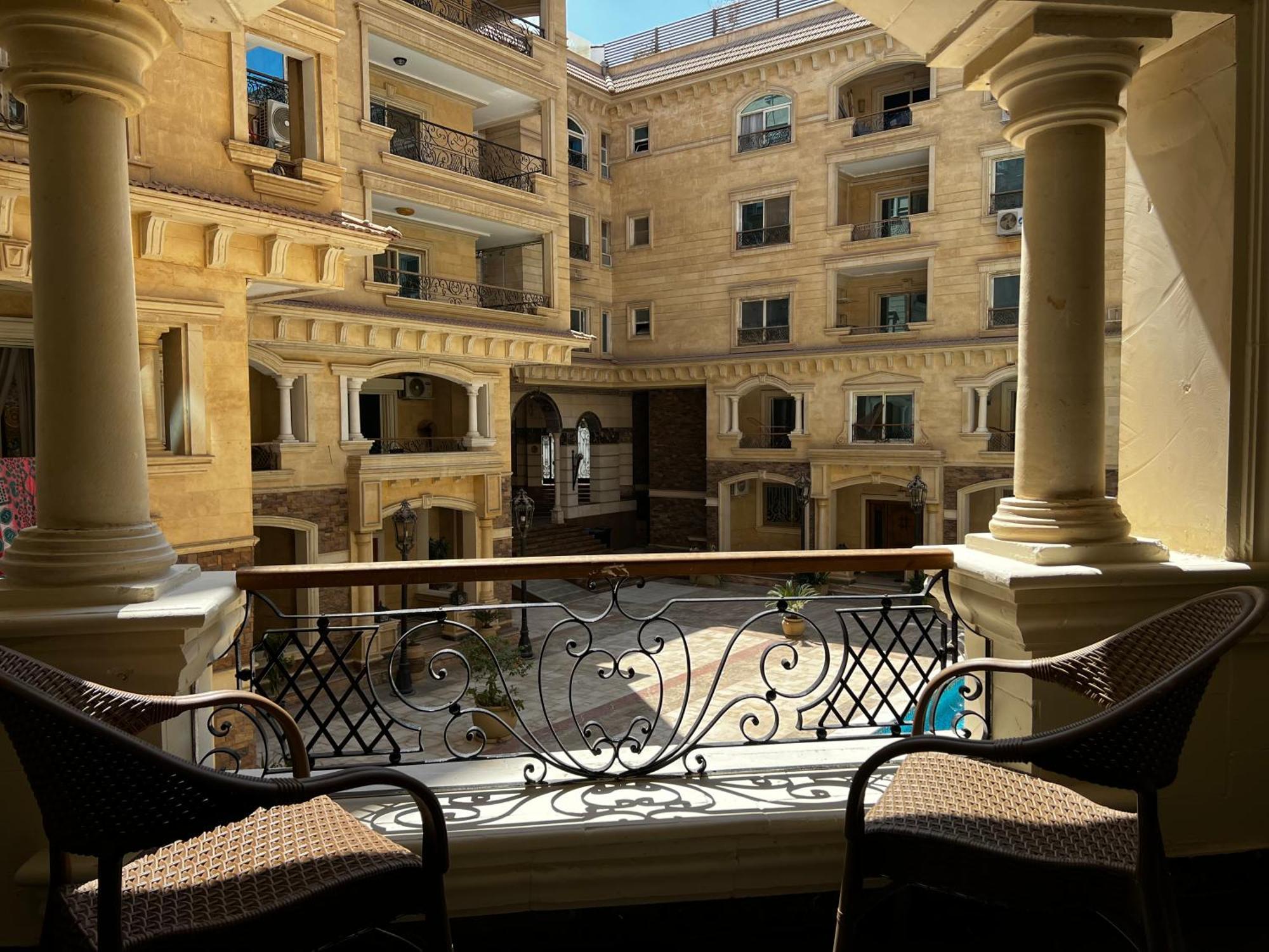 Onyx Pyramids Boutique Hotel Al Kawm al Akhdar エクステリア 写真