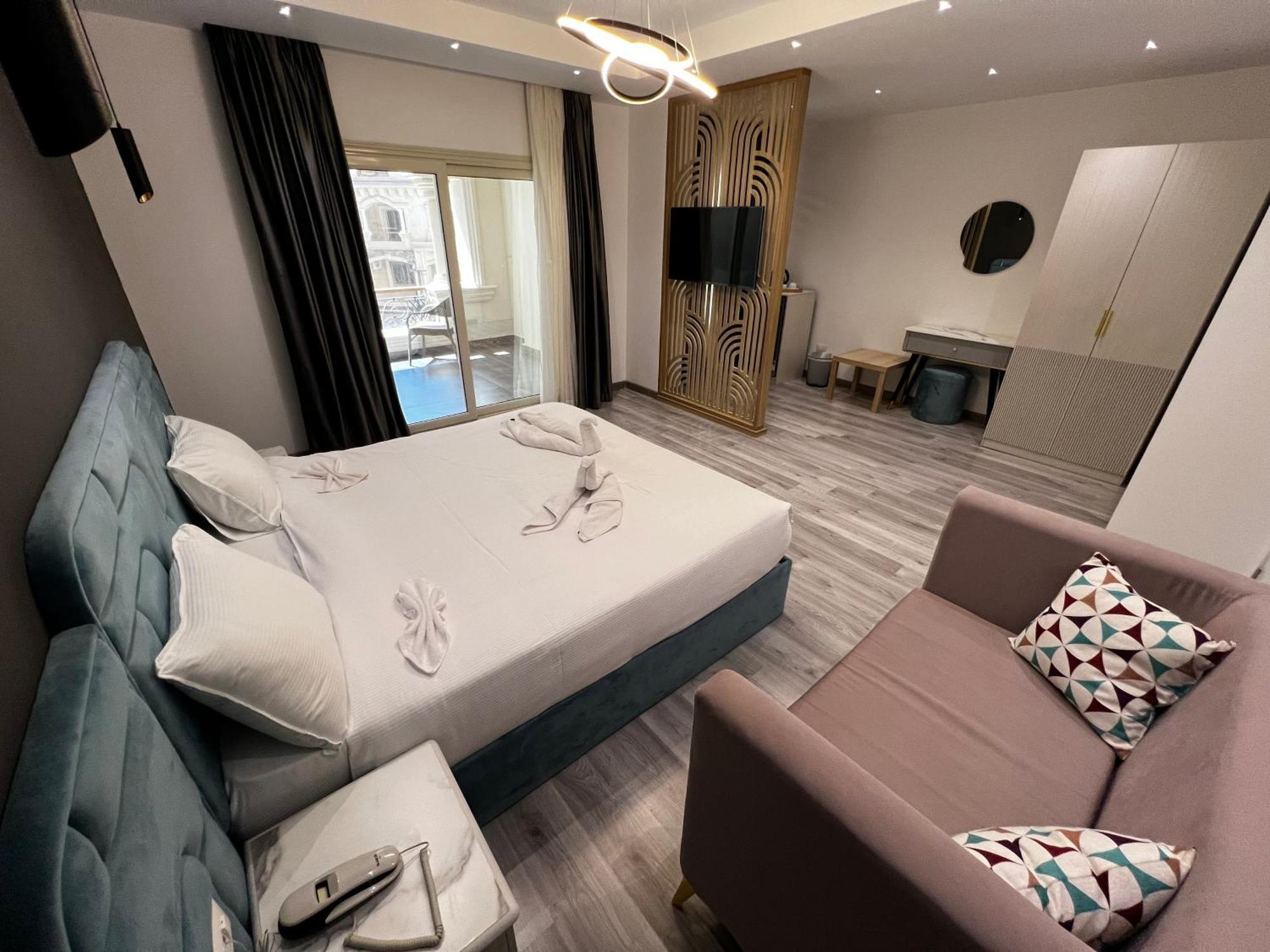 Onyx Pyramids Boutique Hotel Al Kawm al Akhdar エクステリア 写真