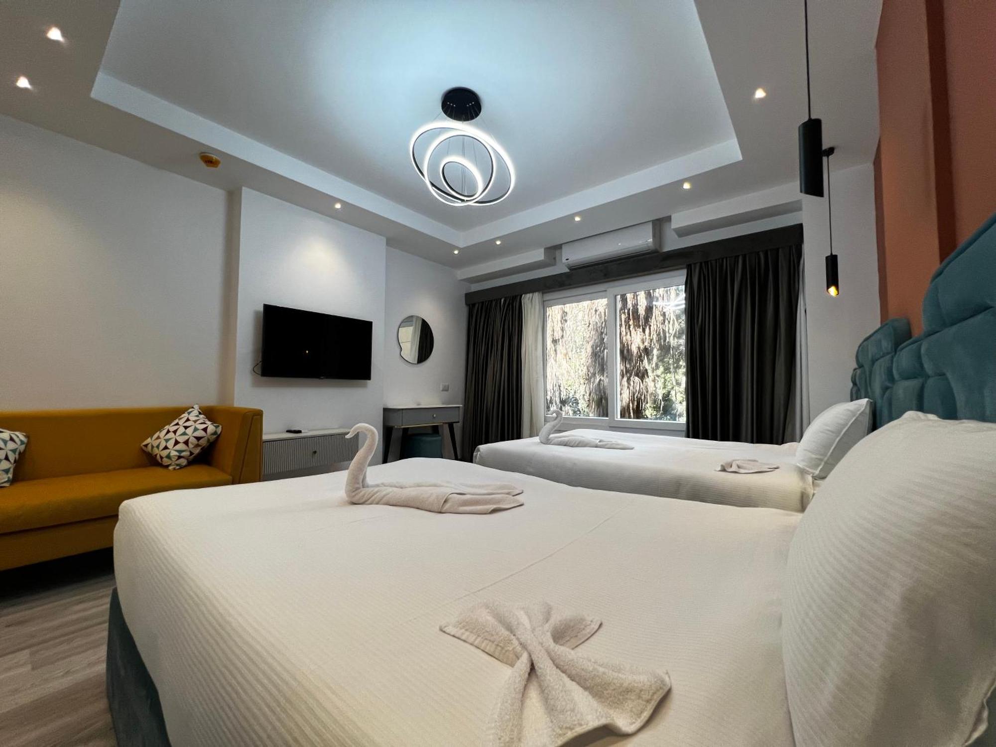 Onyx Pyramids Boutique Hotel Al Kawm al Akhdar エクステリア 写真