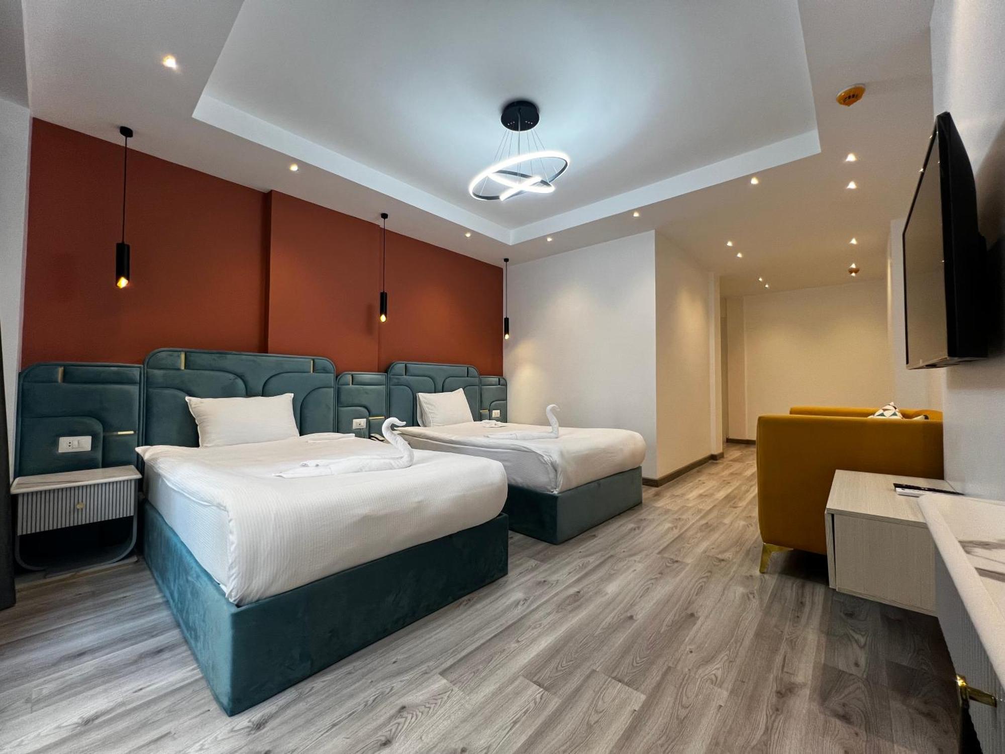 Onyx Pyramids Boutique Hotel Al Kawm al Akhdar エクステリア 写真