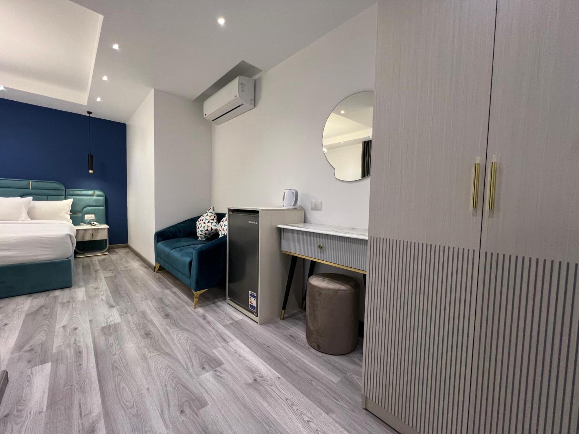 Onyx Pyramids Boutique Hotel Al Kawm al Akhdar エクステリア 写真