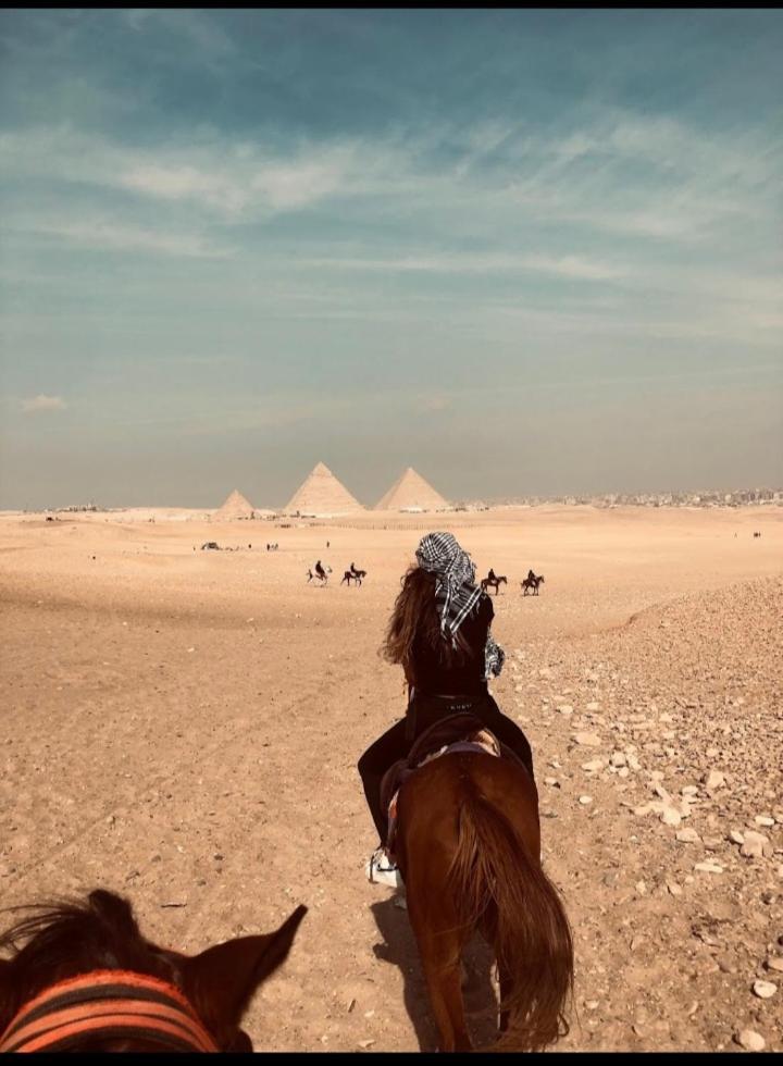 Onyx Pyramids Boutique Hotel Al Kawm al Akhdar エクステリア 写真