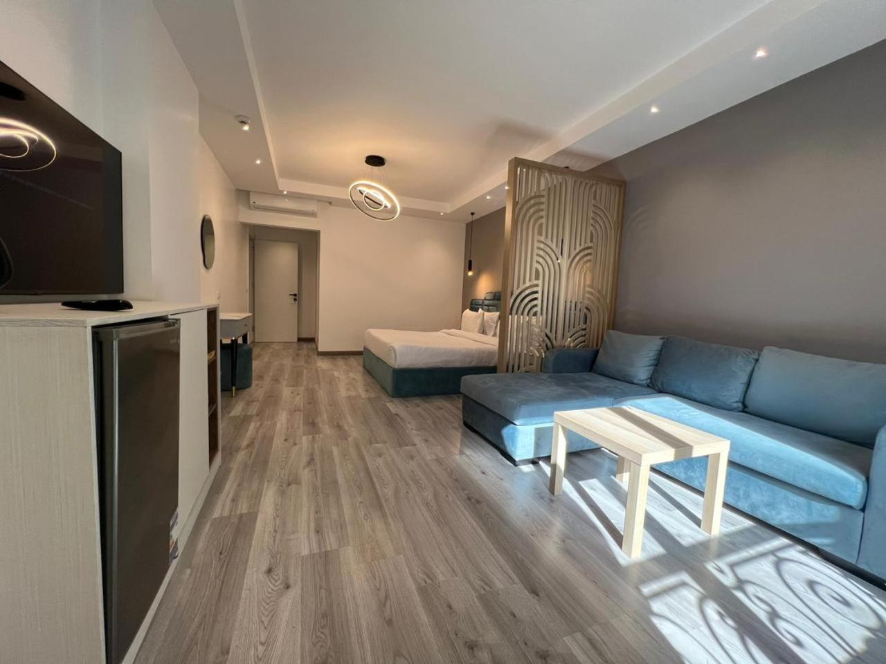 Onyx Pyramids Boutique Hotel Al Kawm al Akhdar エクステリア 写真